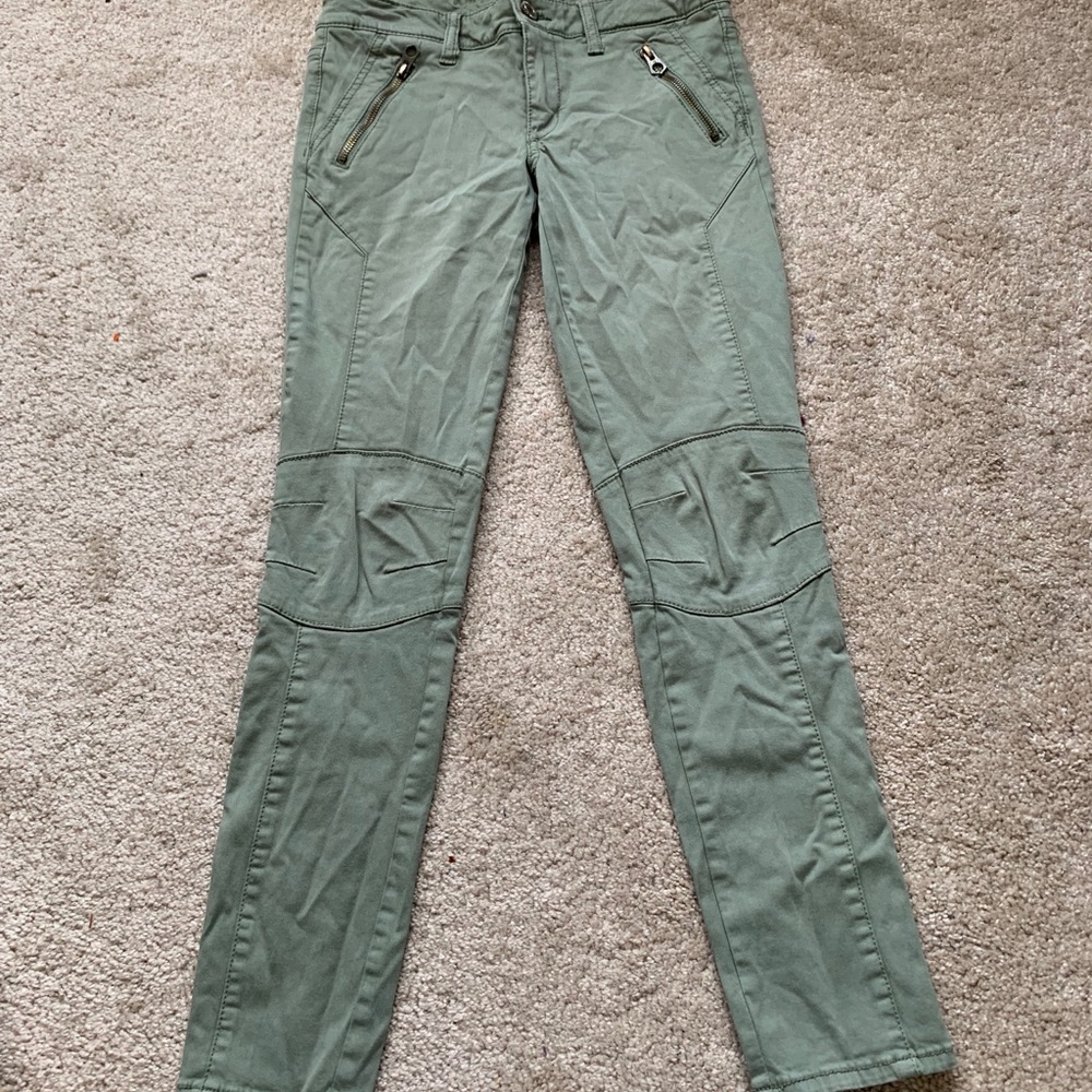 American Eagle military green skinny jeans
